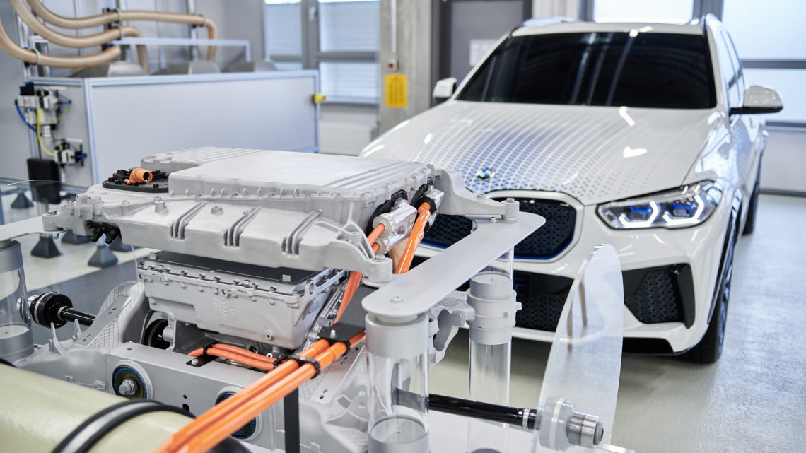 BMW levert iX5 waterstof vanaf 2022