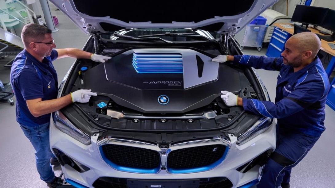 BMW start kleine serie iX5 Hydrogen