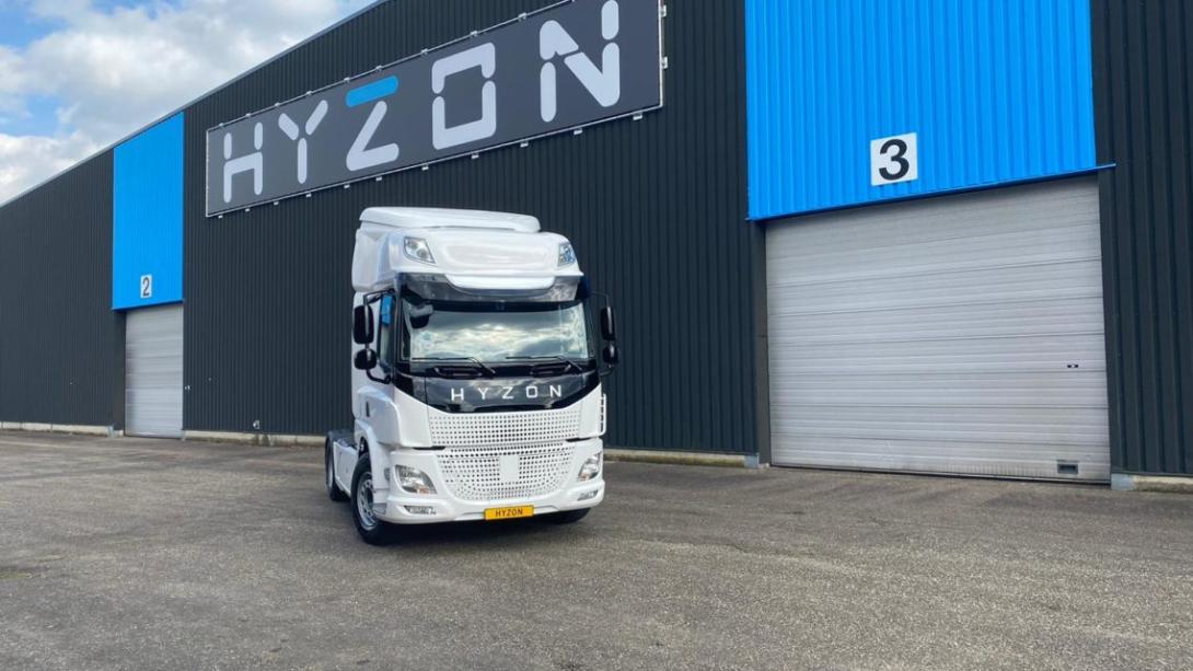 Eerste Hyzon truck verlaat de  fabriek in Winschoten